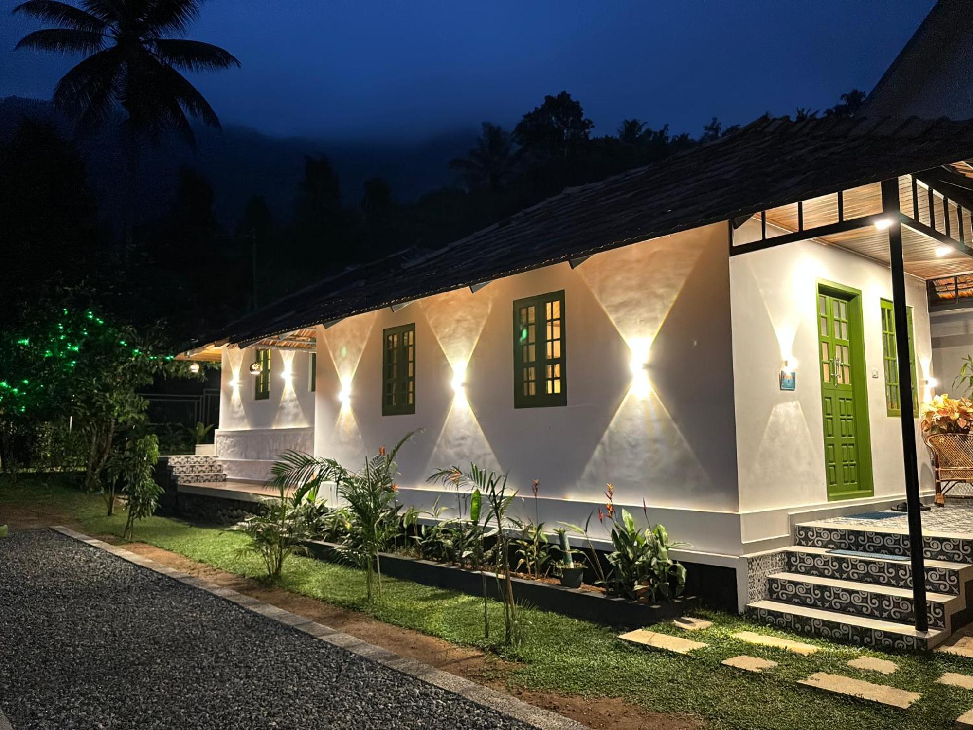 Calm Shack - 2 Bedroom-Boutique Farm Stay Munnar Kültér fotó
