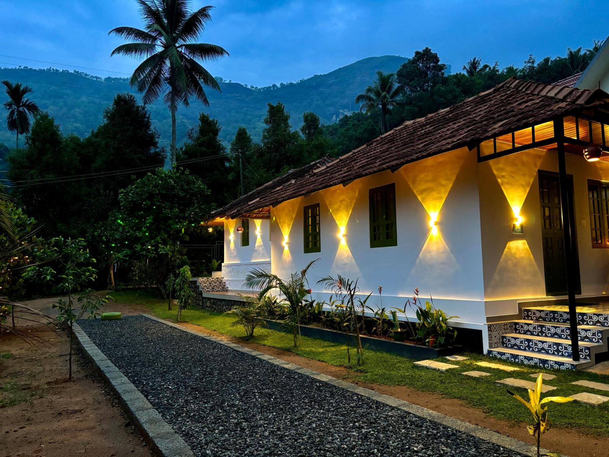 Calm Shack - 2 Bedroom-Boutique Farm Stay Munnar Kültér fotó