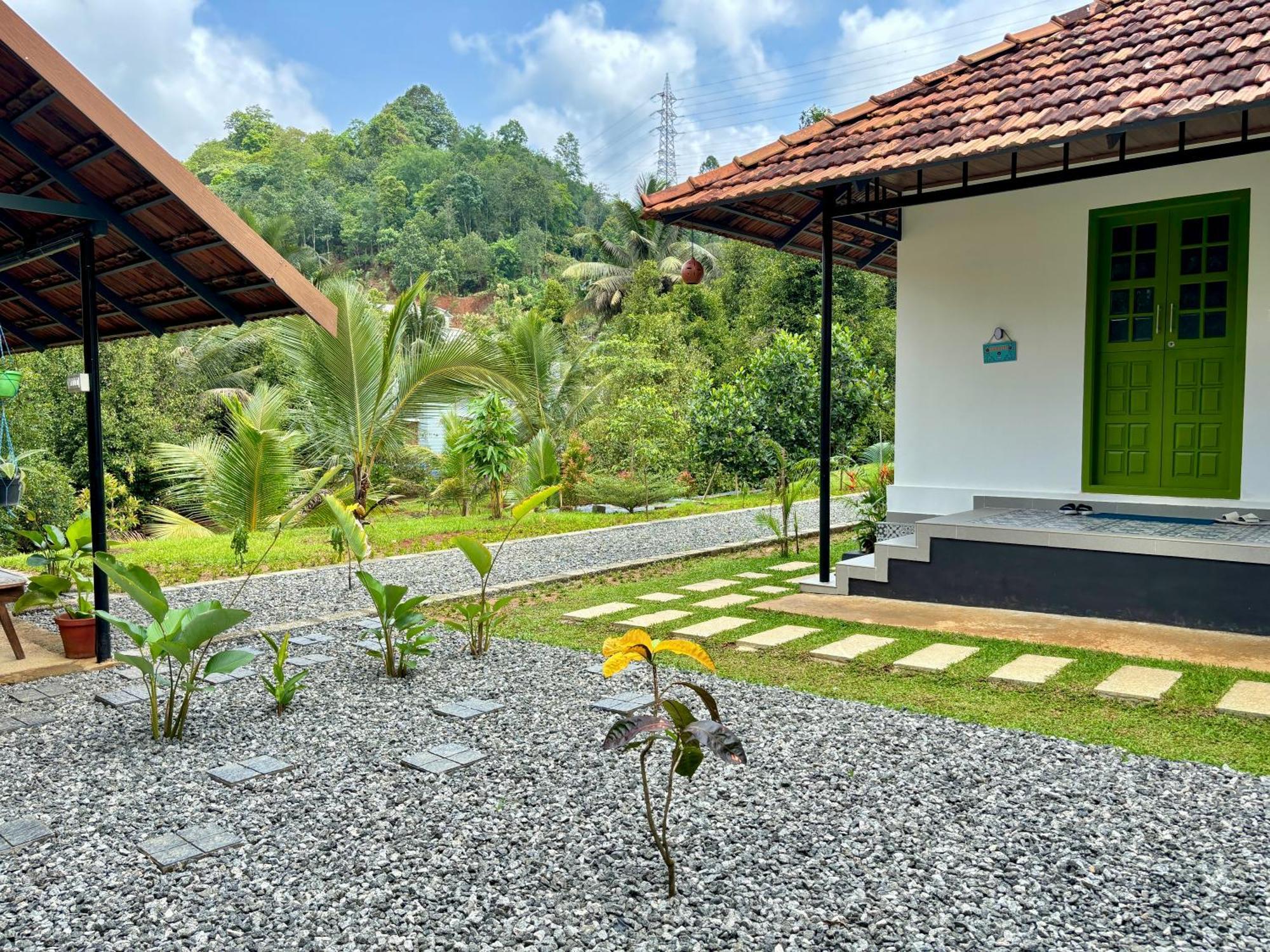 Calm Shack - 2 Bedroom-Boutique Farm Stay Munnar Kültér fotó