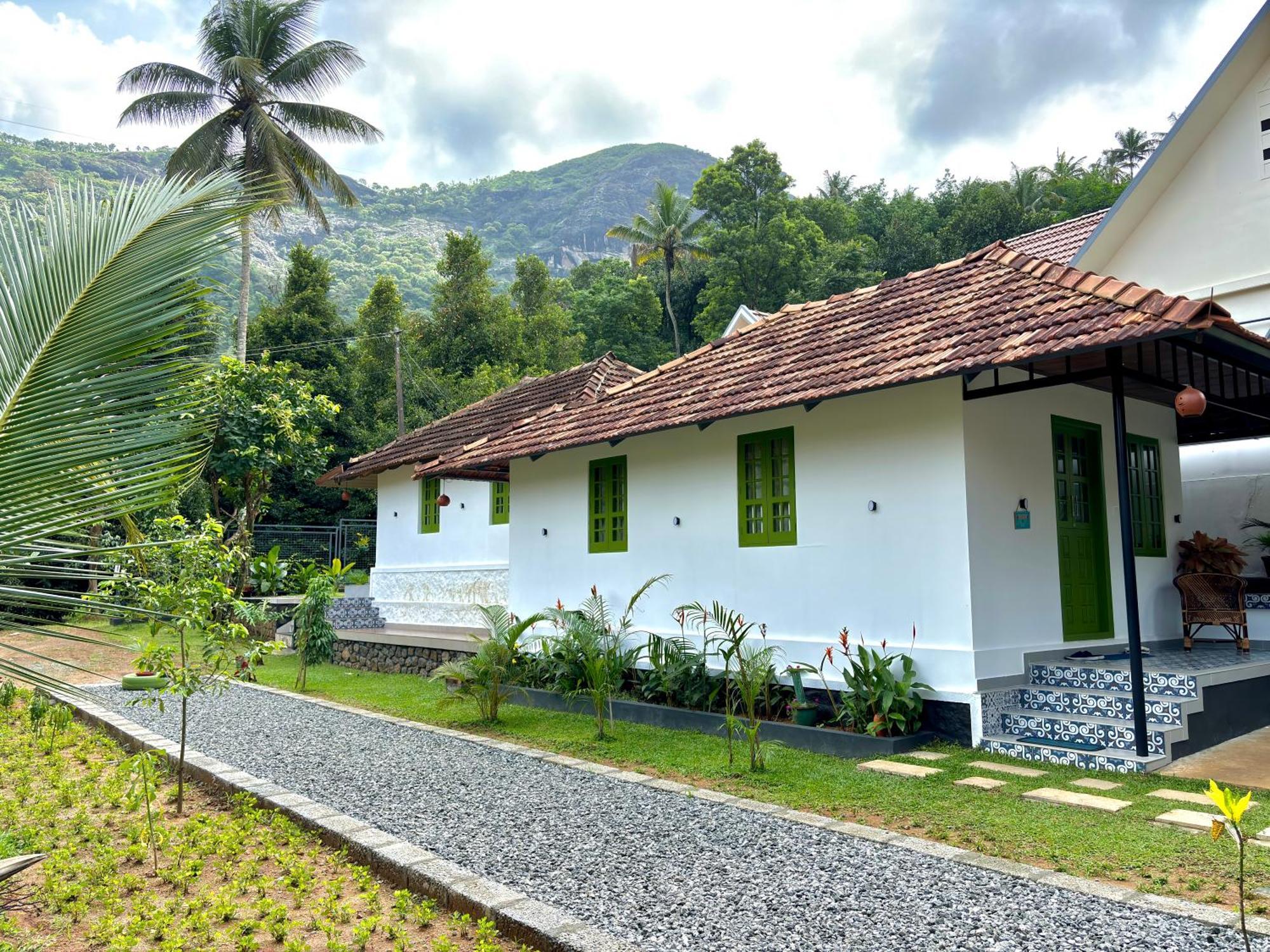 Calm Shack - 2 Bedroom-Boutique Farm Stay Munnar Kültér fotó